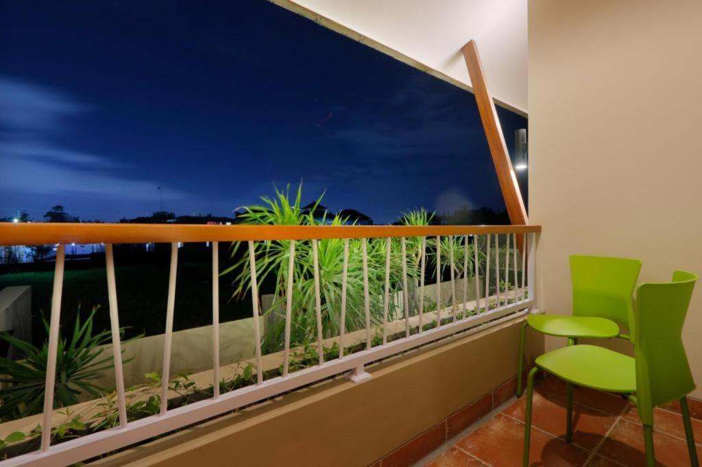 Iconic Bali Living Bed & Breakfast Dempasar Exterior foto